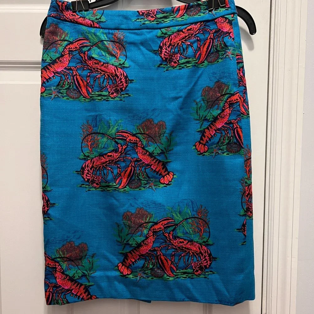 J.Crew Pencil Skirt in a Lobster Print Grass Cloth Skirt size 0